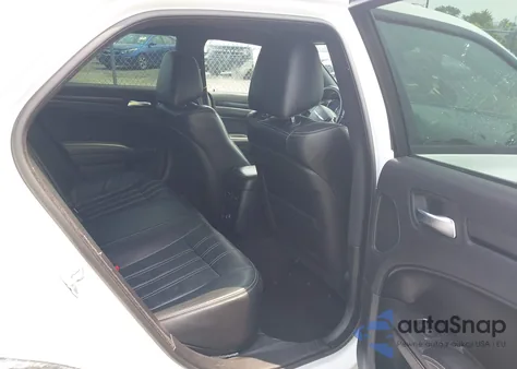 2014 Chrysler 300 300S из США, поврежденный, VIN 2C3CCABG0EH286444